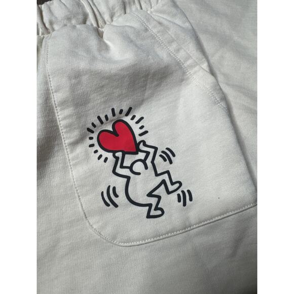 Keith Haring Women’s Large Cream Joggers Heart Graphic Sweatpants - Picture 3 of 8